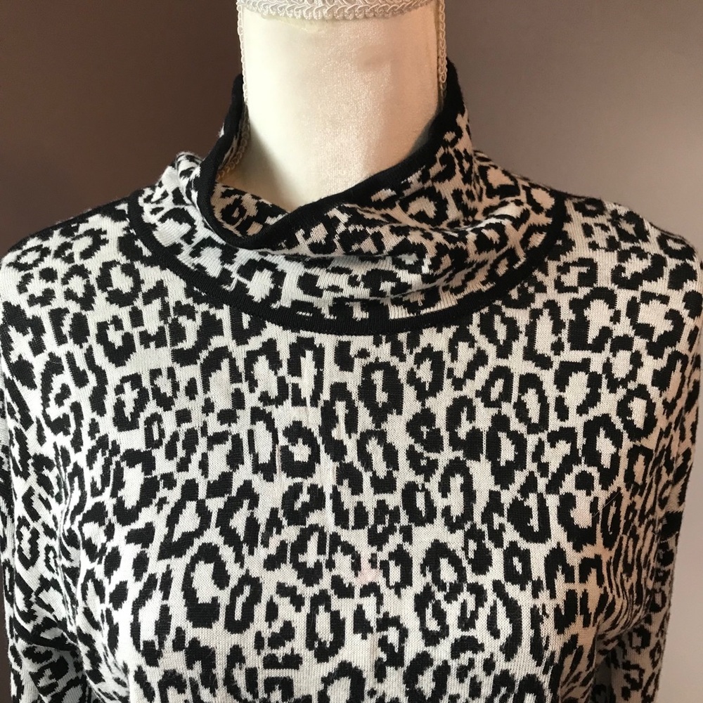 Ruby Rd. Sweater - Picture 4 of 11